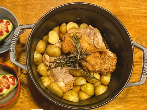 ストウブほったらかし調理!ハーブチキンと新じゃが